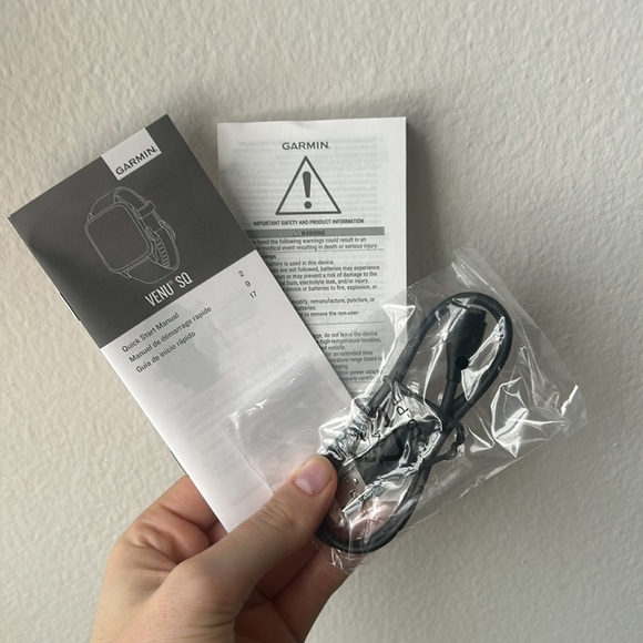 Garmin Venu SQ NEW IN BOX - Picture 8 of 10